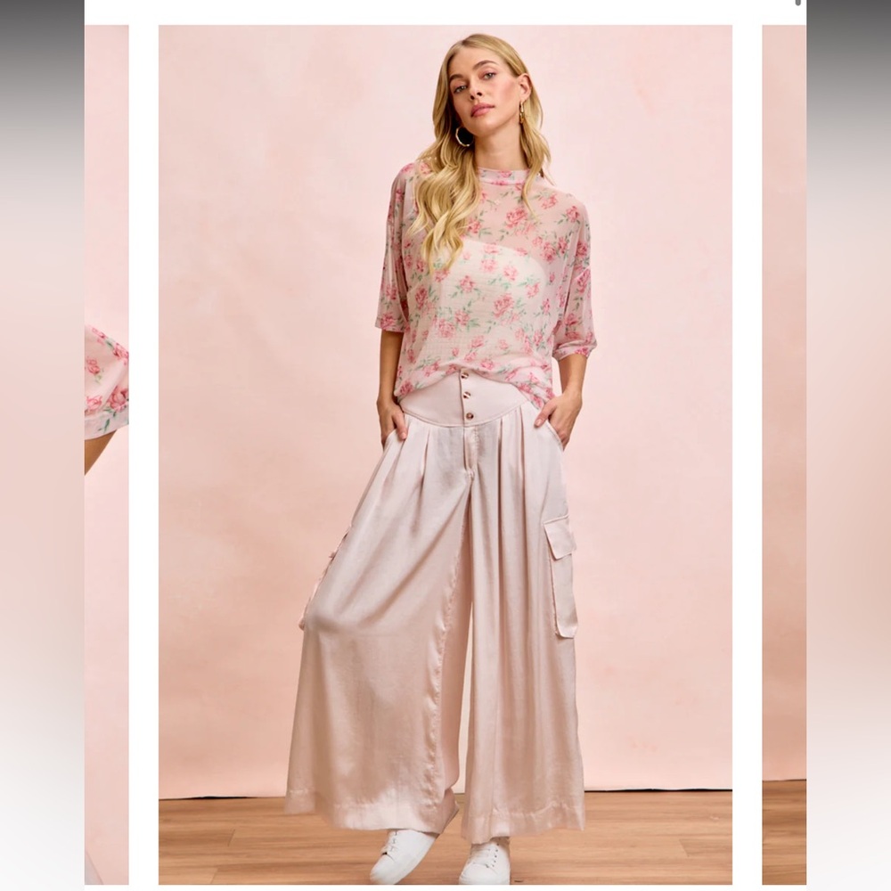 494. Floral sheer short sleeved boxy top in pink